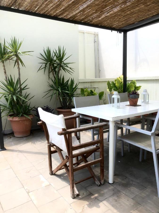 Mid Century 3 Bdr City Centre Townhouse Atény Exteriér fotografie